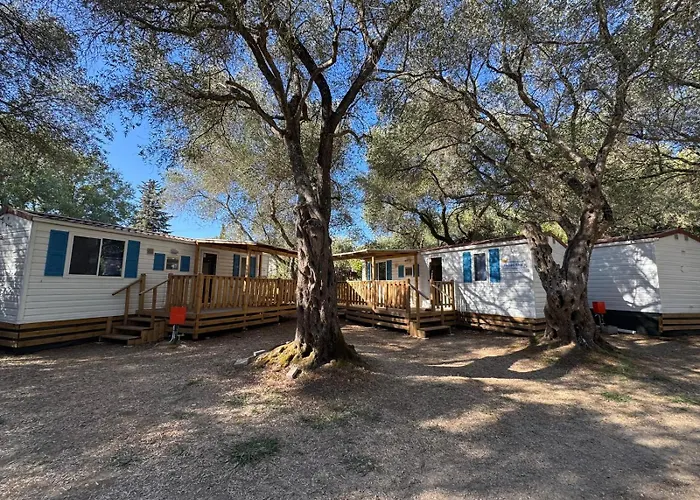 Happy Camp Mobile Homes In Karda 4*