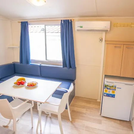 Campingplads Happy Camp Mobile Homes In Karda 4*