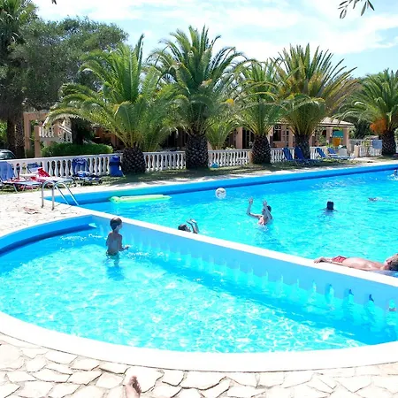 Happy Camp Mobile Homes In Karda Campingplatz